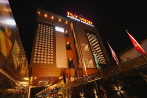 FLY VIEW Airport Residency